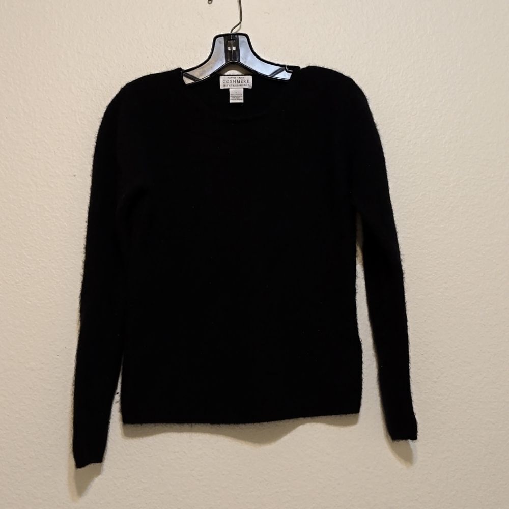 Sutton studio Bloomingales 100% Cashmere black longsleeve classic large